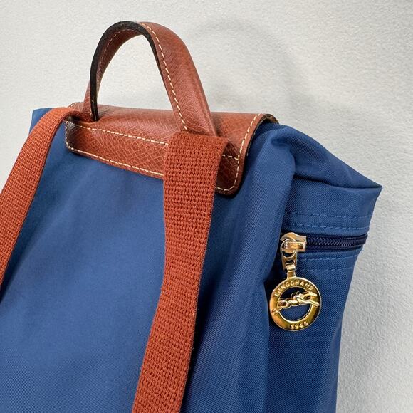 LONGCHAMP Le Pliage Backpack Navy Brown Snap Button Top Handle Adjustable FRANCE - Picture 4 of 12